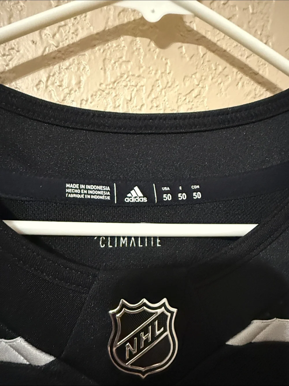 adidas Men’s LA Kings Black and White Crewneck Hockey Jersey